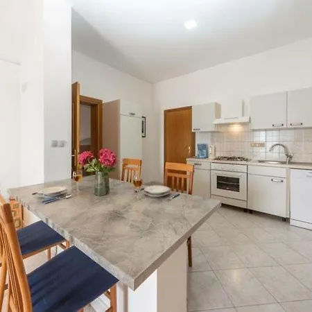 Inviting In Apartment